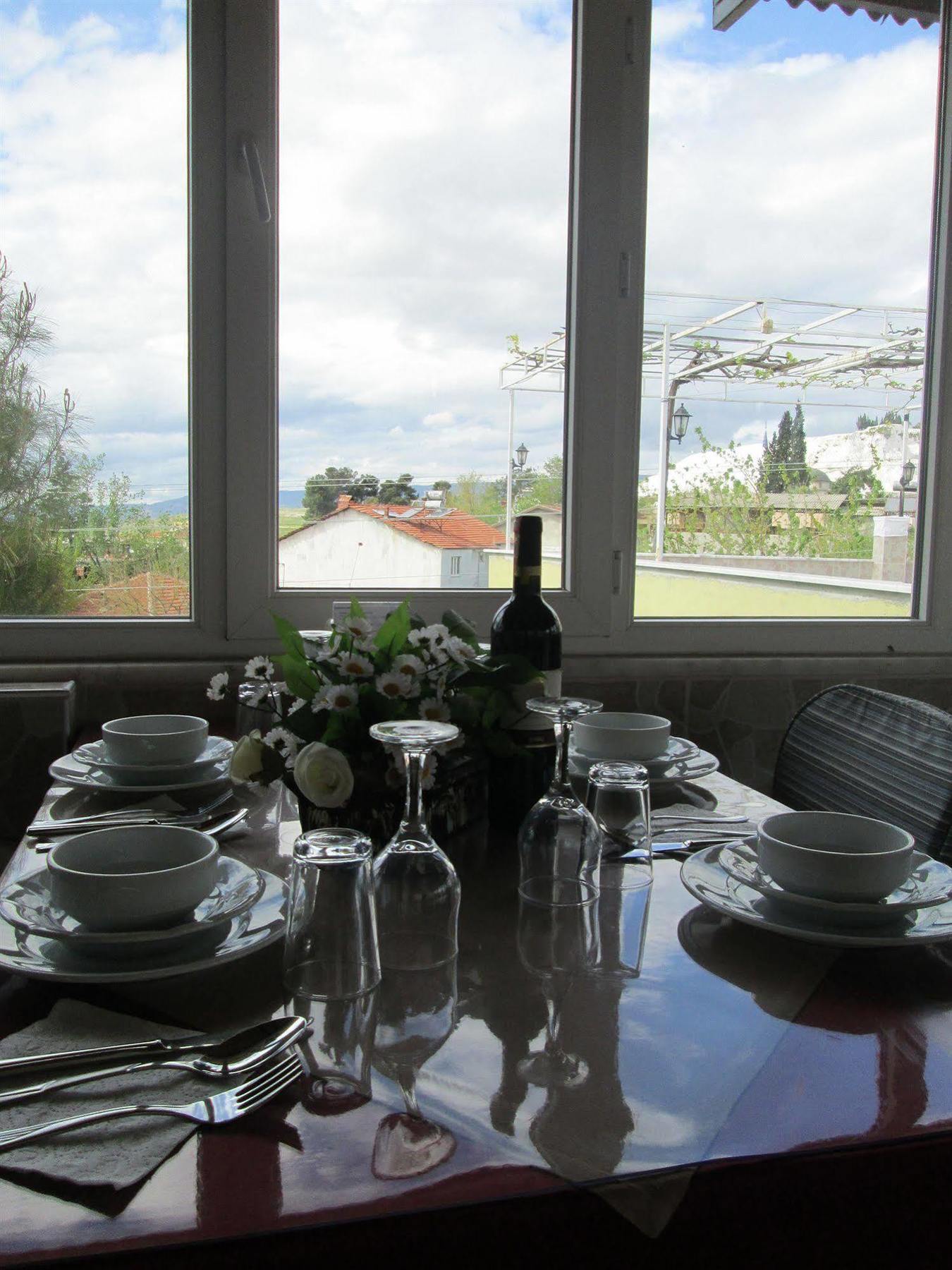 Beyaz Kale Hotel Pamukkale Esterno foto